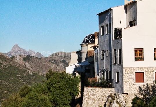 Castillo de Guadalest, una villa histórica en la sierra alicantina