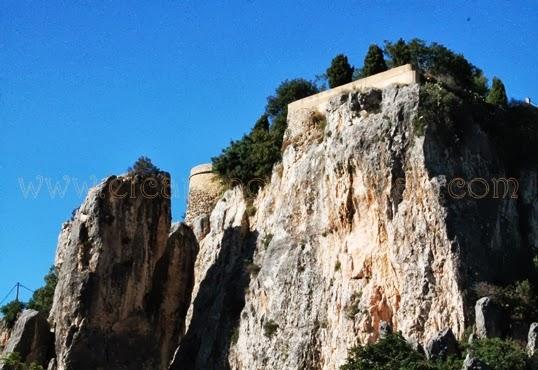 Castillo de Guadalest, una villa histórica en la sierra alicantina