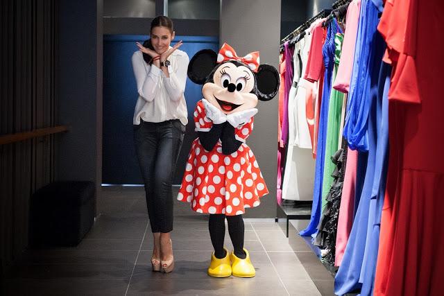 Vicky Martín Berrocal se asocia con Minnie Mouse