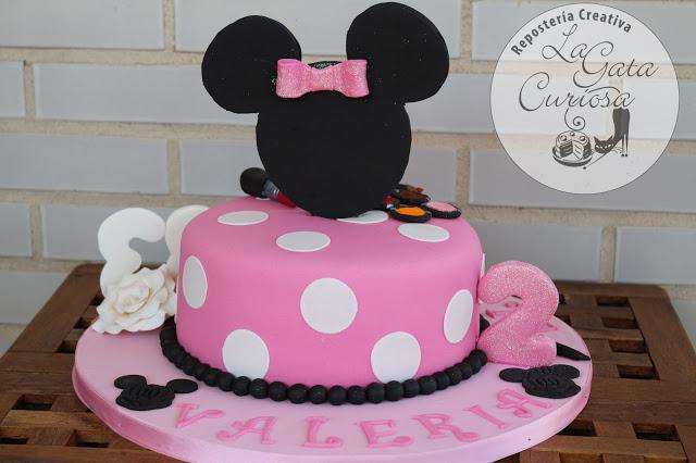 TARTA FONDANT MINNIE DOBLE CUMPLEAÑOS