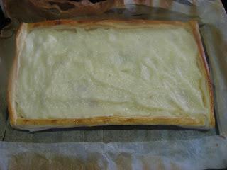 TARTA DE MORAS, MANZANA Y FRUTOS ROJOS TARTA DE MORAS, MANZANA Y FRUTOS ROJOS