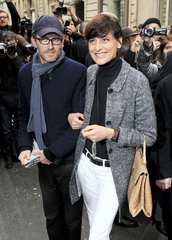 Cómo vestir à la française Ines+de+la+Fressange+Chanel+Haute+Couture+kDS6yyYAz9il