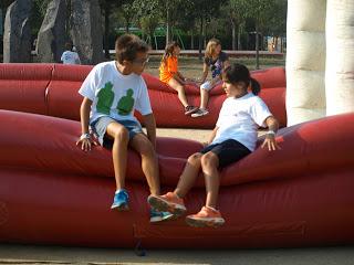 Carrera de obstaculos en Granollers. Correllets 2013 Carrera de obstaculos en Granollers. Correllets 2013