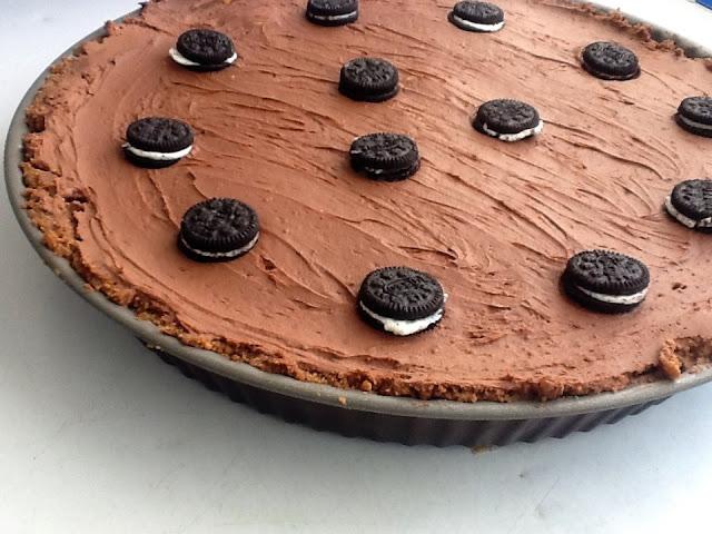 TARTA DE MINIOREOS Y MASCARPONE CON CHOCOLATE TARTA DE MINIOREOS Y MASCARPONE CON CHOCOLATE