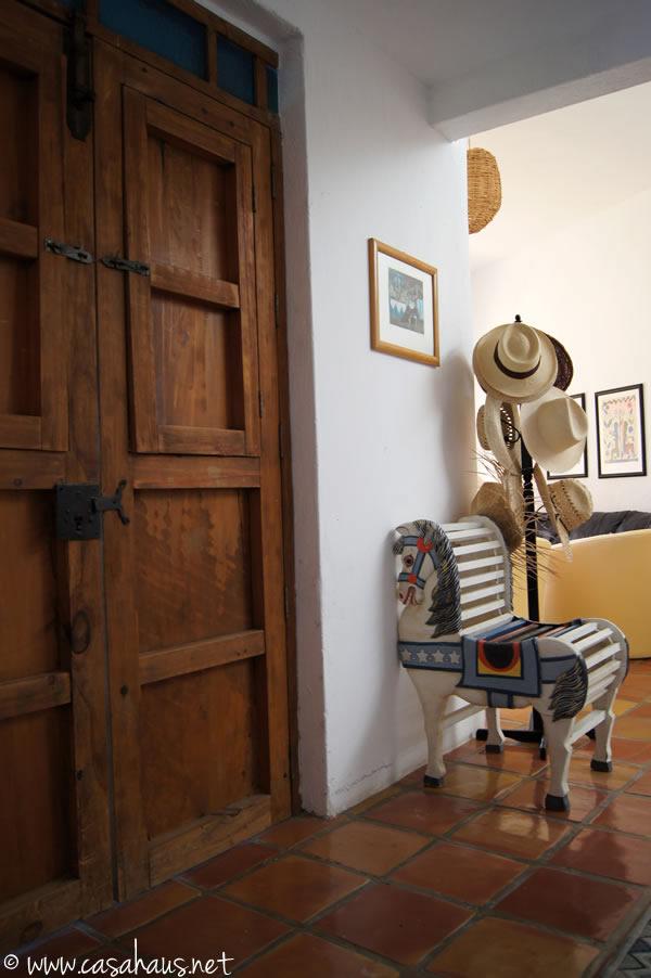 Increíble casa de estilo mexicano en Chapala, parte 2 entrada casa | Casa Haus