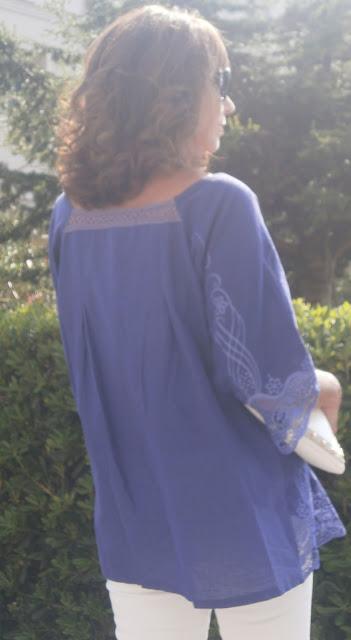 MIS LOOKS - BLUSÓN BORDADO MIS LOOKS - BLUSÓN BORDADO