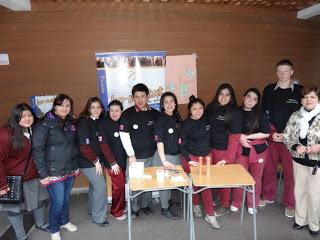 RECREOS SALUDABLES PROPONEN JÓVENES A ASESORES DE LA SEREMI DE SALUD EN PORVENIR RECREOS SALUDABLES PROPONEN JÓVENES A ASESORES DE LA SEREMI DE SALUD EN PORVENIR