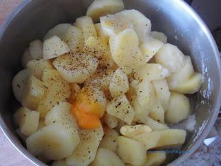 Pastel de pollo y puerros pure de patatas