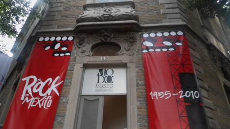 Inaugura el MODO la exposición “El Rock en México: 1955-2010” DSC02219