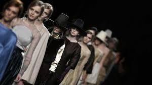 LAS FASHION WEEK: ORIGEN Y PRESENTE LAS FASHION WEEK: ORIGEN Y PRESENTE