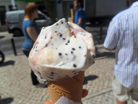 Chalota de helado de yogur y moras y viaje a Portugal