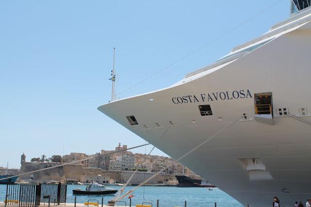 El Costa Favolosa gira todo el verano por el Mediterráneo El Costa Favolosa gira todo el verano por el Mediterráneo