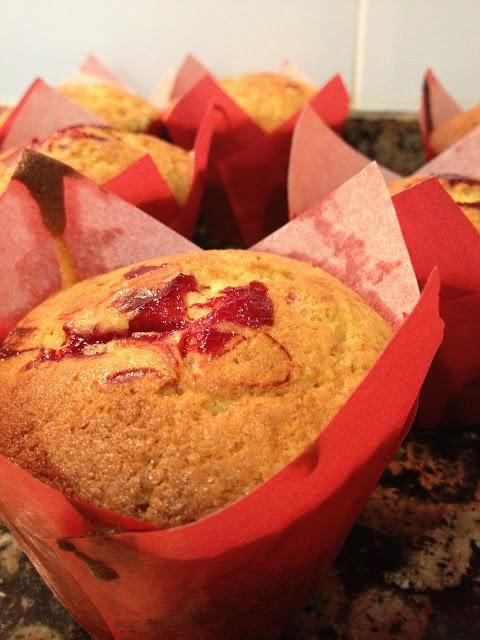 Muffins de chocolate blanco y fresa!! Muffins de chocolate blanco y fresa!!