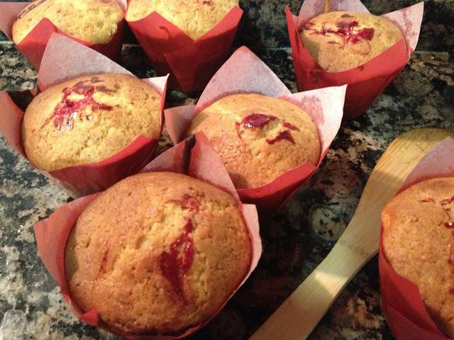 Muffins de chocolate blanco y fresa!! Muffins de chocolate blanco y fresa!!
