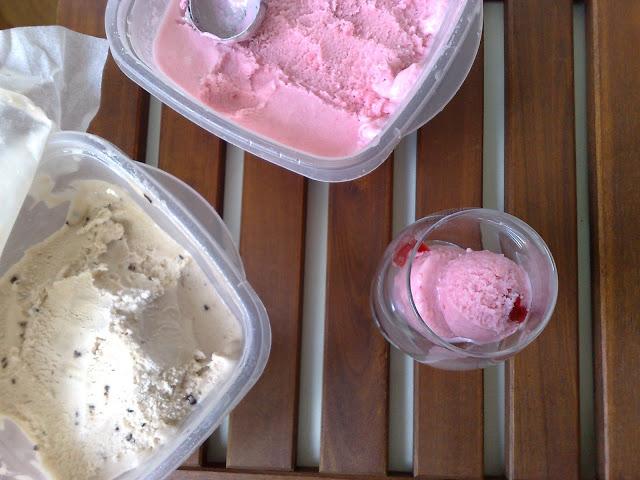 helado de cerezas al maraschino y de platano granizado helado de cerezas al maraschino...segunda entrega!!