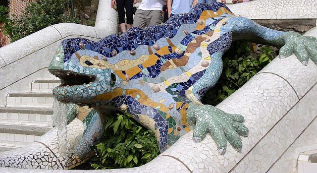 BARCELONA...EL DRET A GAUDÍ...(R...); DEL PARC GÜELL...4-09-2013 BARCELONA...EL DRET A GAUDÍ...(R...); DEL PARC GÜELL...4-09-2013