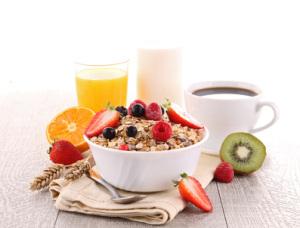 Beneficios de la combinación “desayuno – deporte”. desayuno saludable