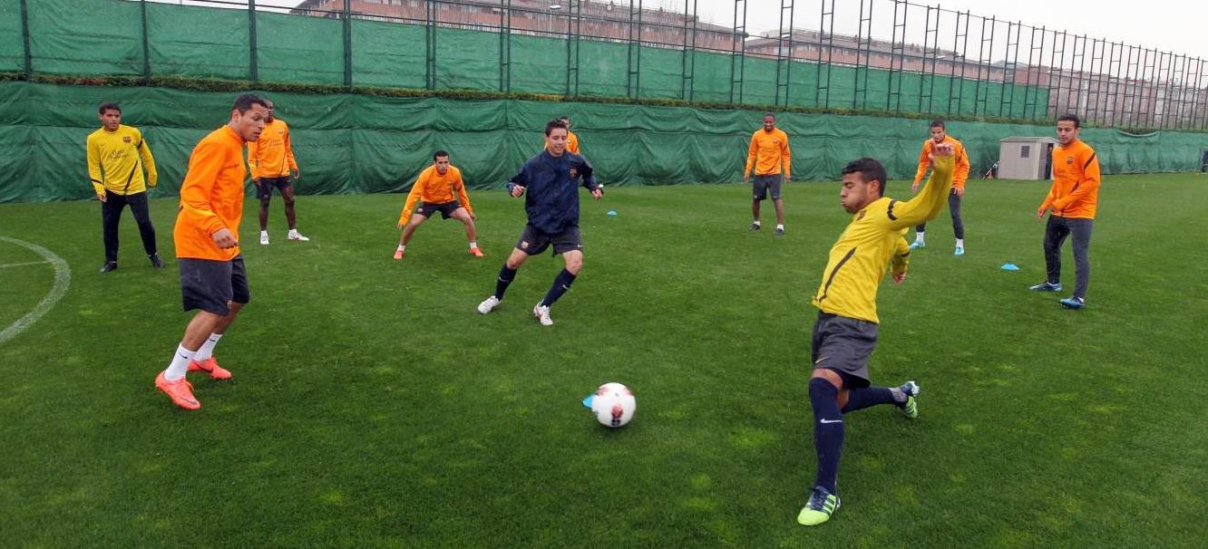 Coordinar el área de acabado movimiento (Vilanova T., J. Rura, FC. Barcelona) Coordinar el área de acabado movimiento (Vilanova T., J. Rura, FC. Barcelona)