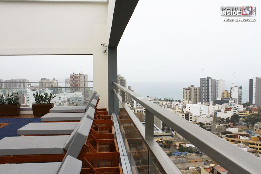 Hotel Dazzler en Miraflores PISCINA-DAZZLER2