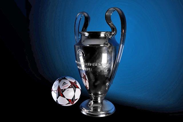 El Finale 13 Balón oficial para la temporada 2013 2014 de la UEFA Champions League europa