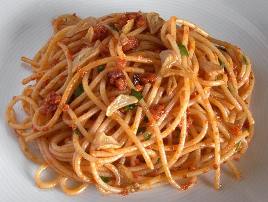 Espaguetis con sobrasada Espaguetis con sobrasada