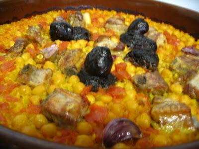 ARROZ CON COSTILLAS Y… MUCHO TOMATE ARROZ CON COSTILLAS Y… MUCHO TOMATE
