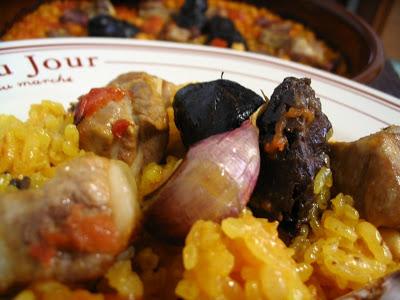 ARROZ CON COSTILLAS Y… MUCHO TOMATE ARROZ CON COSTILLAS Y… MUCHO TOMATE
