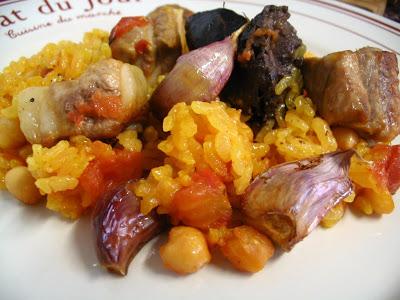 ARROZ CON COSTILLAS Y… MUCHO TOMATE ARROZ CON COSTILLAS Y… MUCHO TOMATE