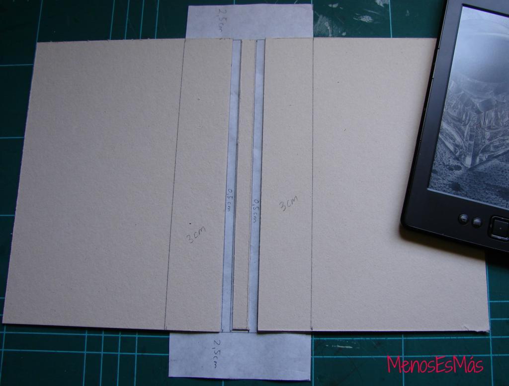 100% Novato | Creando una funda para nuestro e-Reader photo fundaebookML_2.jpg