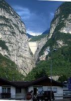 Vajont, crónica de una tragedia anunciada Vajont, crónica de una tragedia anunciada