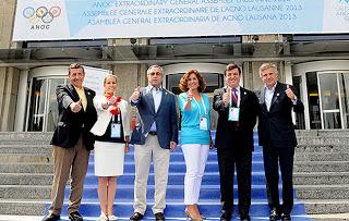 COCH RECIBE A DELEGADOS DE LOS COMITÉS OLÍMPICOS NACIONALES COCH RECIBE A DELEGADOS DE LOS COMITÉS OLÍMPICOS NACIONALES
