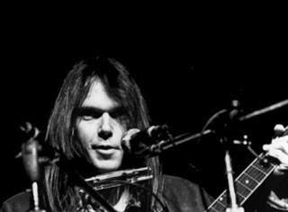 Neil Young - Don't Let It Bring You Down (Live acoustic) (1970)