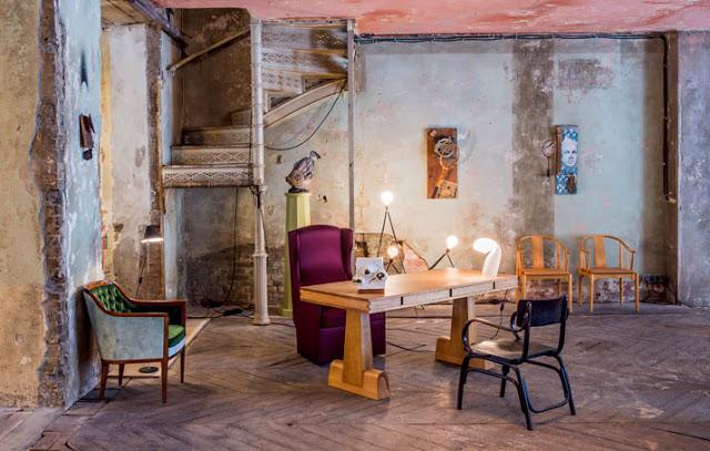 Between Time: Una espectacular Pop Up de muebles de lujo y arte, en Berlín