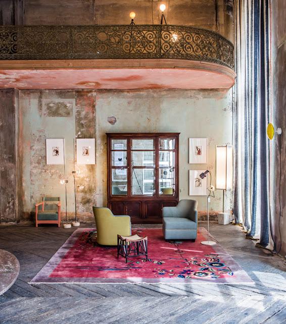 Between Time: Una espectacular Pop Up de muebles de lujo y arte, en Berlín