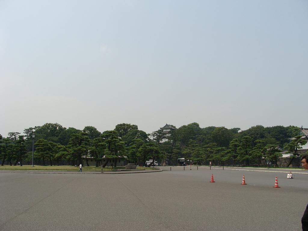 Día 2: Yasukuni, palacio imperial, Ginza y Shinjuku Día 2: Yasukuni, palacio imperial, Ginza y Shinjuku