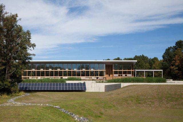 La arquitectura ecológica tiene sus ejemplos (11) El Omega center y las energías renovables