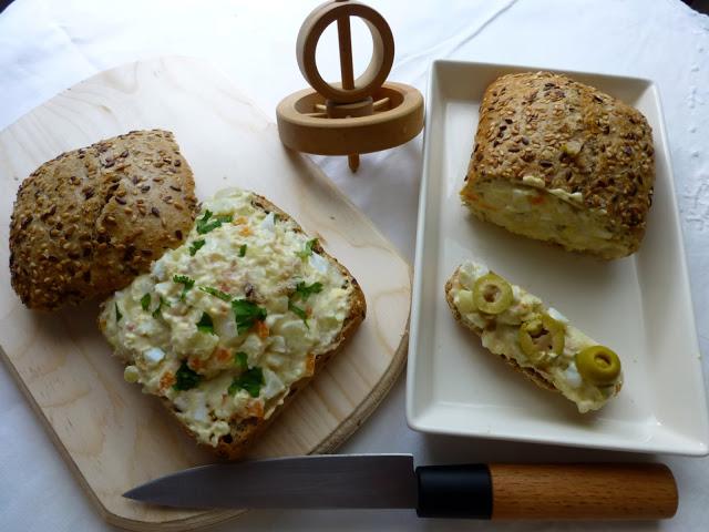 Ensaladilla Rusa en Bocadillo Ensaladilla Rusa en Bocadillo