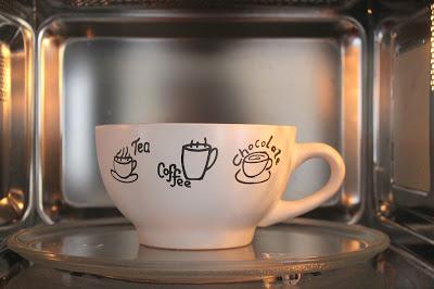 Bizcocho de chocolate en 4 minutos. Paso a paso. Bizcocho de chocolate en 4 minutos. Paso a paso.