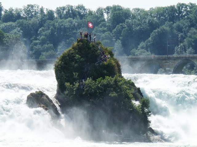 Día 4. Aventuras en las cataratas más grandes de Europa!!