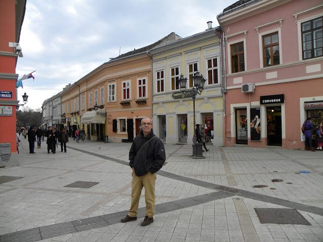 SERBIA: LA FORTALEZA DE NOVI SAD SOBRE EL DANUBIO.