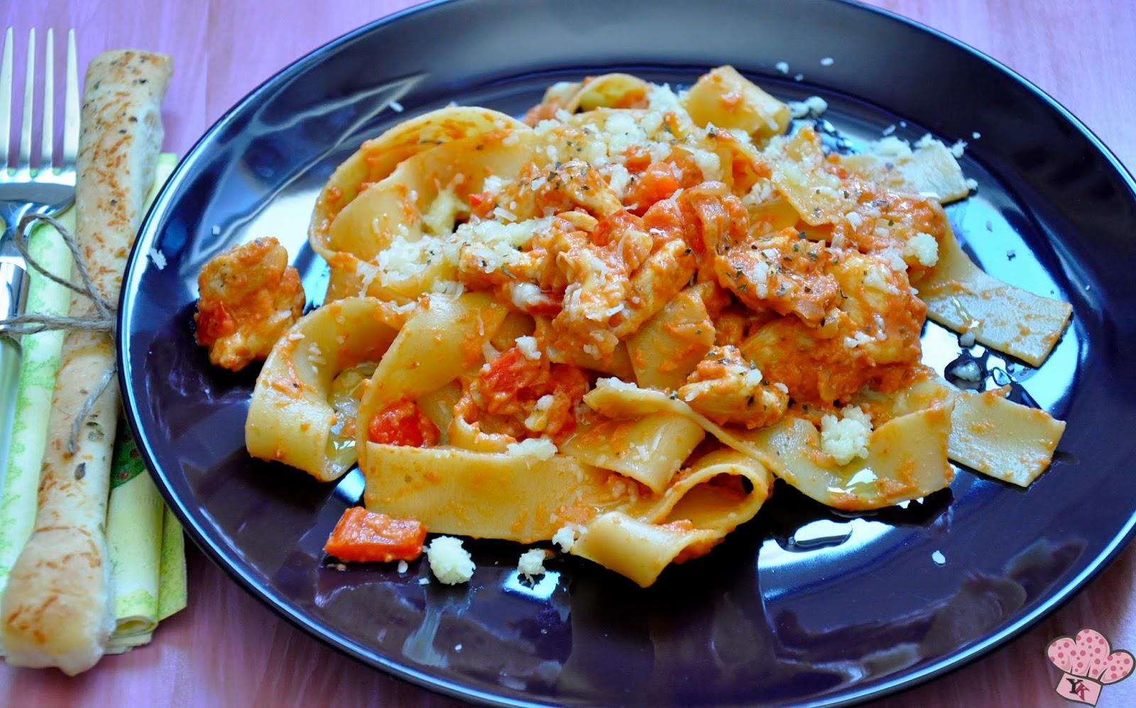 Pappardelle con Pollo a la Capresse Pappardelle con Pollo a la Capresse