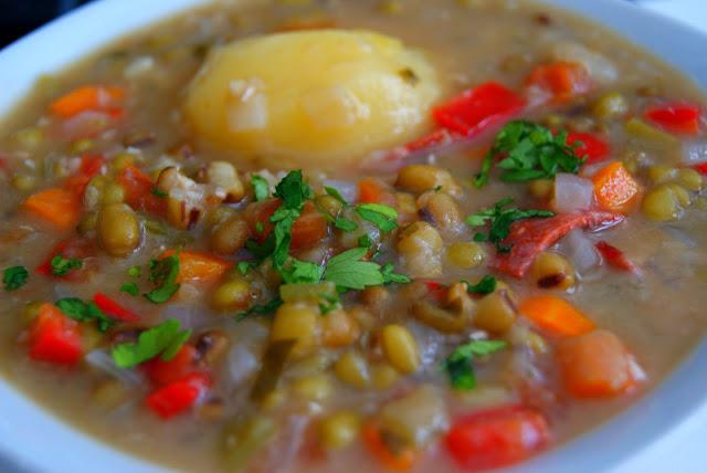 Soja Verde con Verduritas y Chorizo Soja Verde con Verduritas y Chorizo