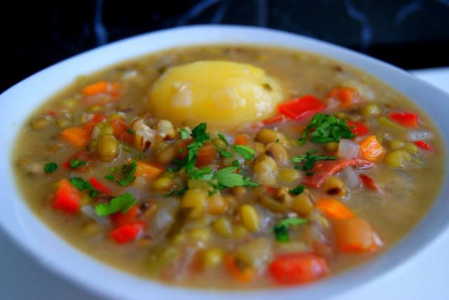 Soja Verde con Verduritas y Chorizo Soja Verde con Verduritas y Chorizo