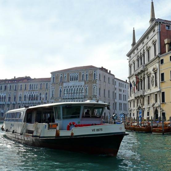 Libreta de un Trotamundos: Vaporetto de Venecia vaporetto-gran-canal