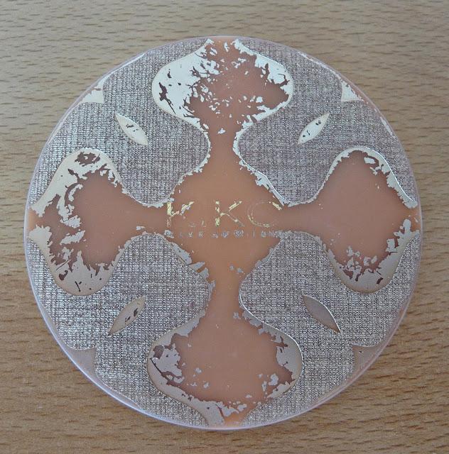 Kit contra el bigote mojado = blanco: Brocha Eco Tools y polvos Kiko Kit contra el bigote mojado = blanco: Brocha Eco Tools y polvos Kiko