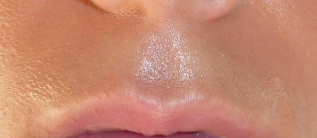 Kit contra el bigote mojado = blanco: Brocha Eco Tools y polvos Kiko Kit contra el bigote mojado = blanco: Brocha Eco Tools y polvos Kiko