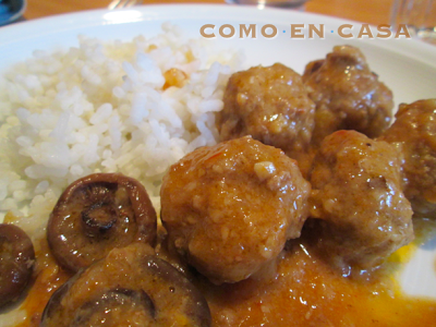 ALBÓNDIGAS CON ROVELLONES