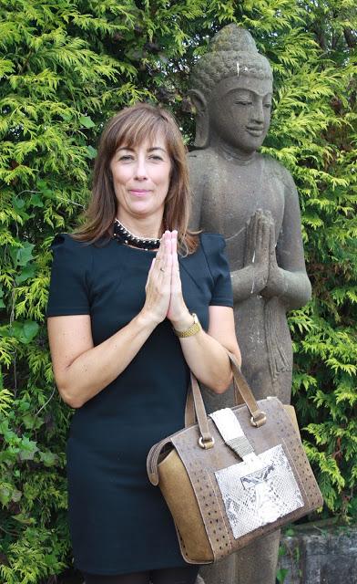 MIS LOOKS - VESTIDO NEGRO MIS LOOKS - VESTIDO NEGRO