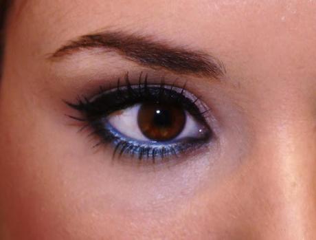 MAQUILLAJE NEGRO/TURUQUESA MAQUILLAJE NEGRO/TURUQUESA