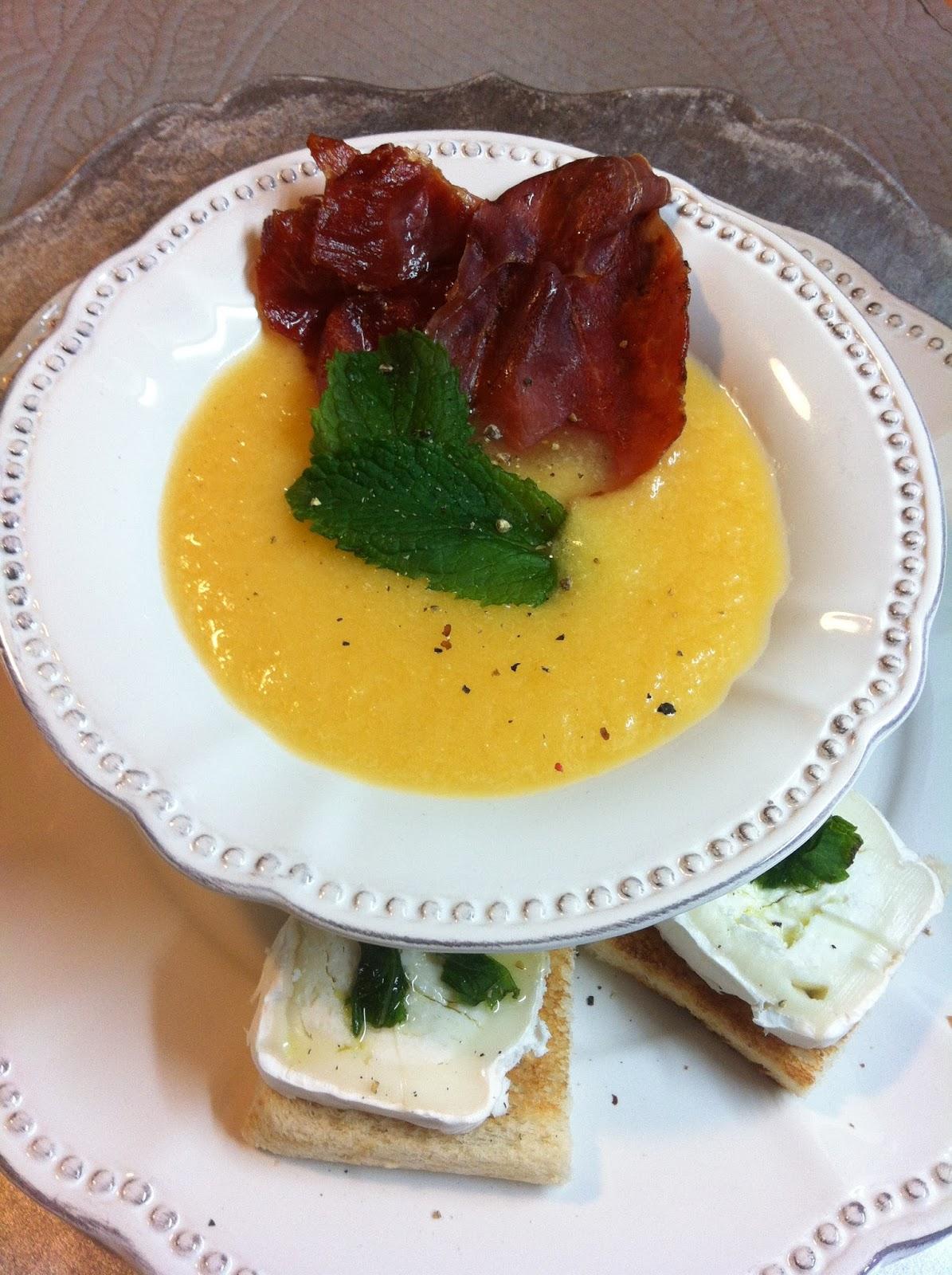 Sopa De Melón Con Crujiente De Jamón Sopa De Melón Con Crujiente De Jamón